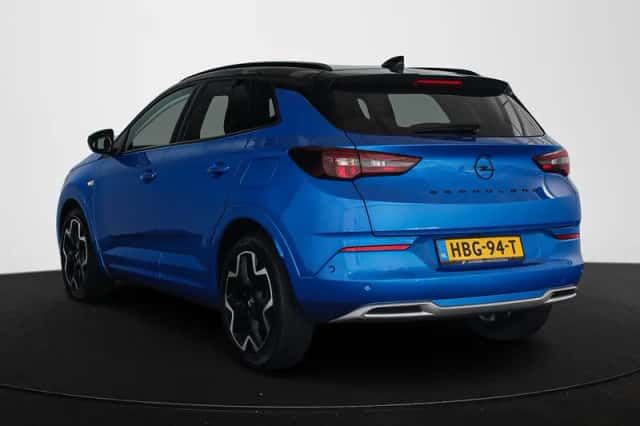 Opel Grandland (2022) thumbnail 4