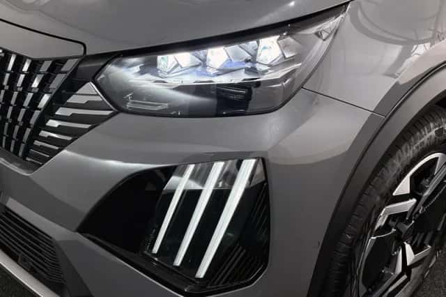 Peugeot e-2008 (2025) thumbnail 18