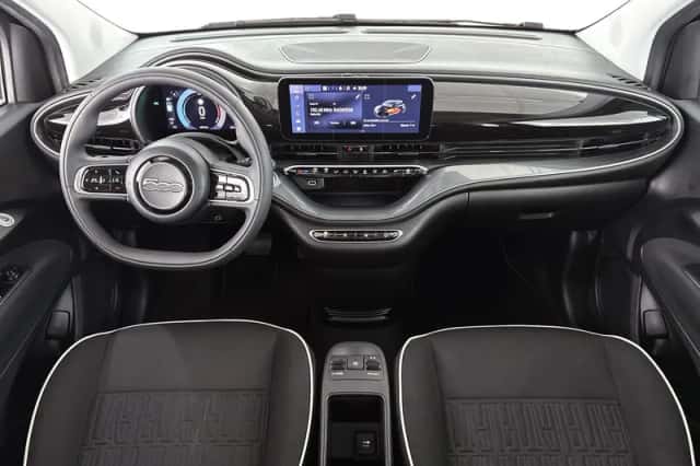 Fiat 500 (2023) thumbnail 7