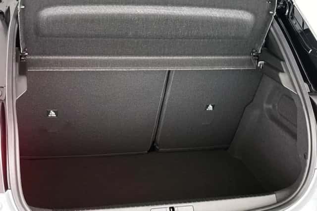 Lancia Ypsilon (2025) thumbnail 9