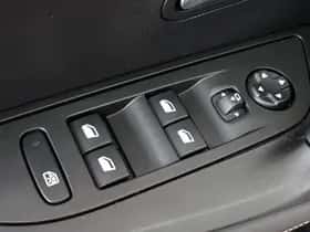 Peugeot e-2008 (2023) thumbnail 31