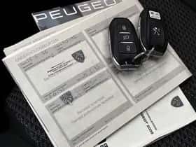 Peugeot e-2008 (2023) thumbnail 10
