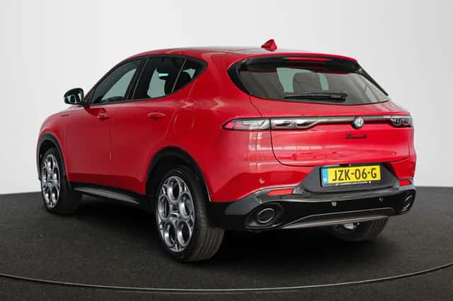 Alfa Romeo Tonale (2023) thumbnail 4