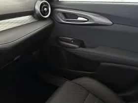 Alfa Romeo Tonale (2023) thumbnail 40
