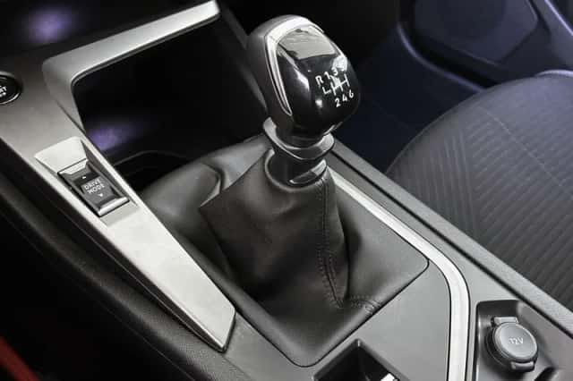 Peugeot 308 (2024) thumbnail 14