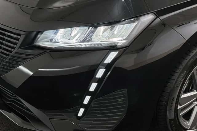 Peugeot 308 (2024) thumbnail 16