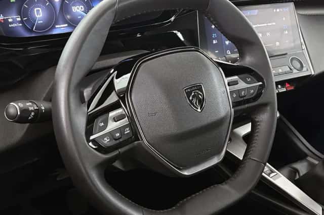 Peugeot 308 (2024) thumbnail 7