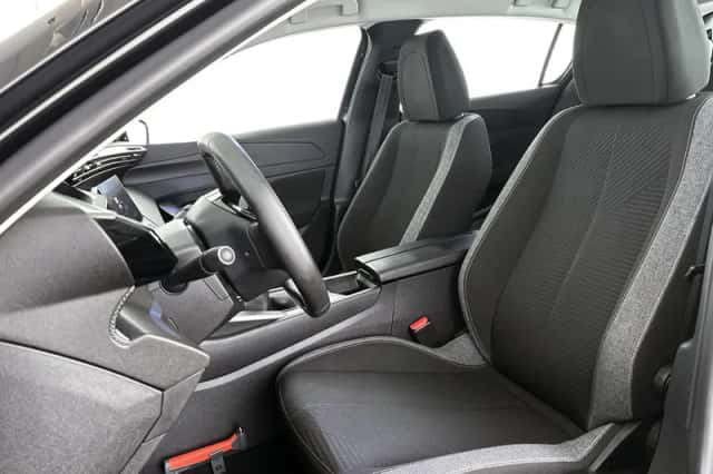 Peugeot 308 (2024) thumbnail 6