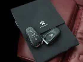 Peugeot 3008 (2022) thumbnail 12