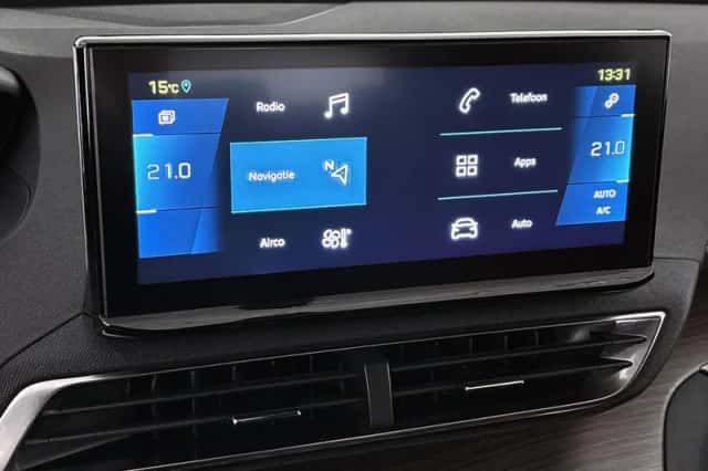 Peugeot 3008 (2022) thumbnail 14