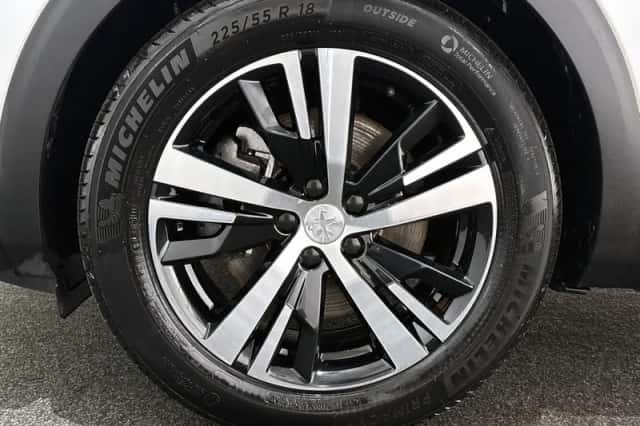 Peugeot 3008 (2022) thumbnail 25