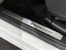 Peugeot 3008 (2022) thumbnail 28
