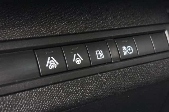 Peugeot 3008 (2022) thumbnail 30