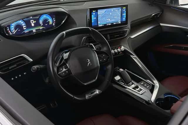 Peugeot 3008 (2022) thumbnail 5