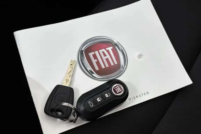 Fiat 500 (2023) thumbnail 11