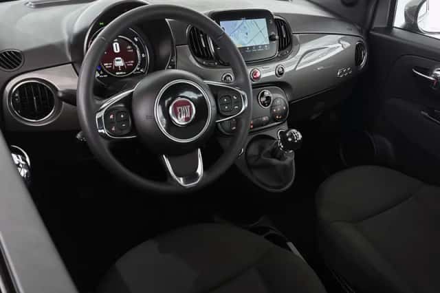 Fiat 500 (2023) thumbnail 5