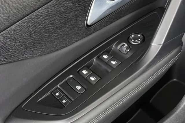Peugeot 308 (2024) thumbnail 23