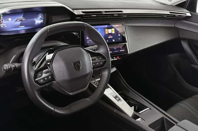 Peugeot 308 (2024) thumbnail 5