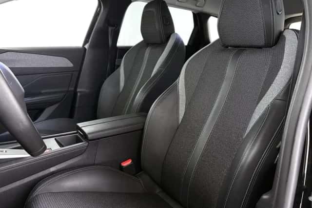 Peugeot 308 (2024) thumbnail 6