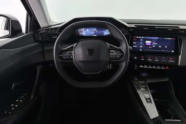 Peugeot 308 (2024) thumbnail 7