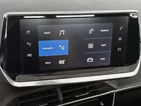 Peugeot e-208 (2023) thumbnail 14