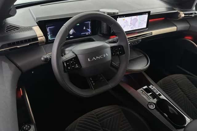 Lancia Ypsilon (2025) thumbnail 5