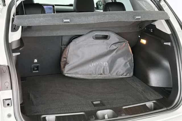 Jeep Compass (2023) thumbnail 11