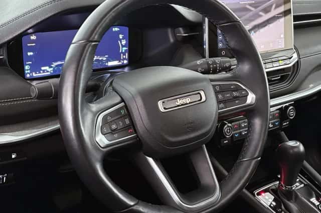 Jeep Compass (2023) thumbnail 13