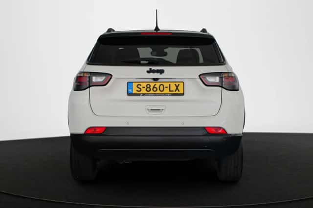 Jeep Compass (2023) thumbnail 16