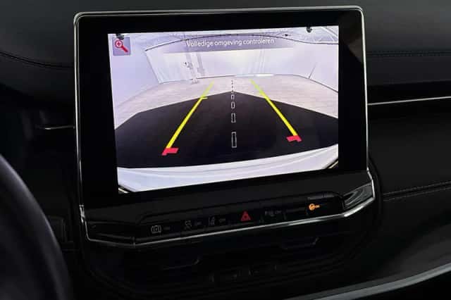 Jeep Compass (2023) thumbnail 17