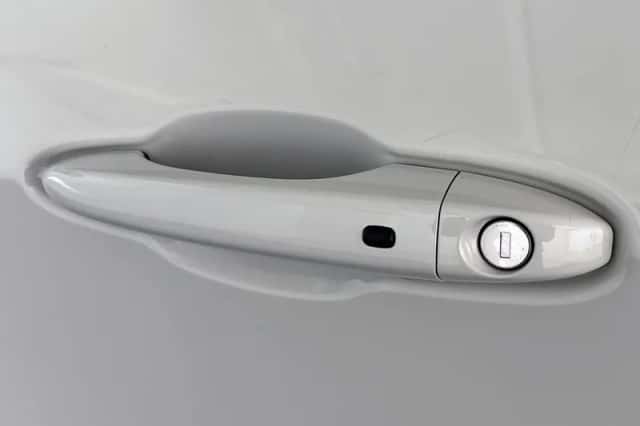 Jeep Compass (2023) thumbnail 20