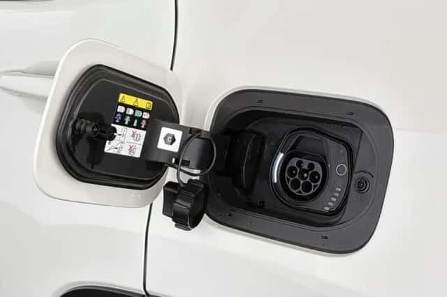 Jeep Compass (2023) thumbnail 32