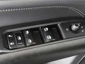 Jeep Compass (2023) thumbnail 33