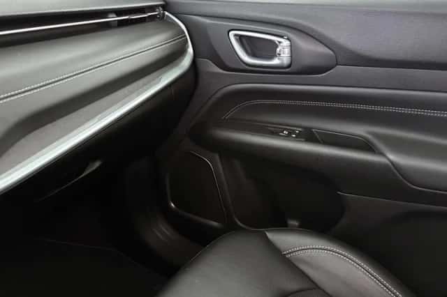 Jeep Compass (2023) thumbnail 42