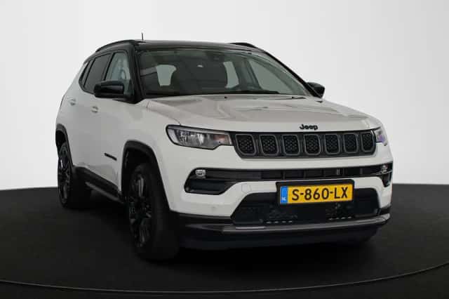 Jeep Compass (2023) thumbnail 2