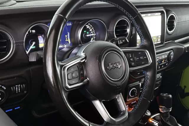 Jeep Wrangler (2021) thumbnail 12