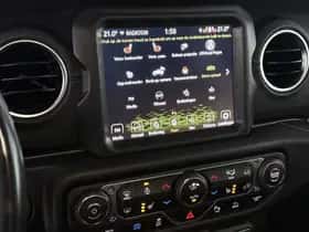 Jeep Wrangler (2021) thumbnail 13