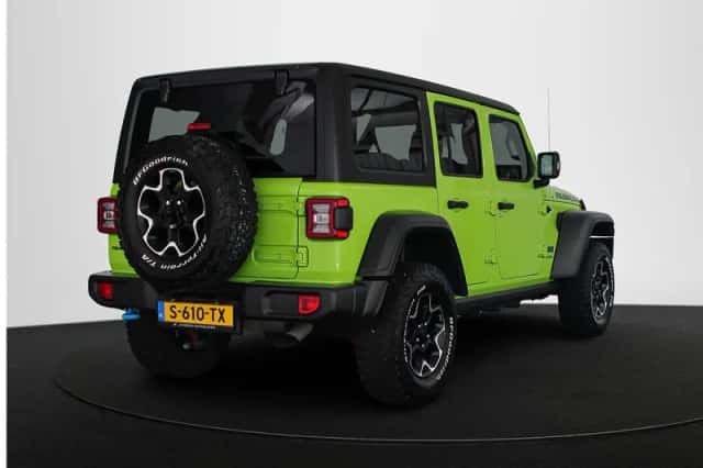 Jeep Wrangler (2021) thumbnail 3