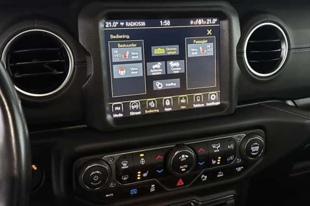 Jeep Wrangler (2021) thumbnail 24