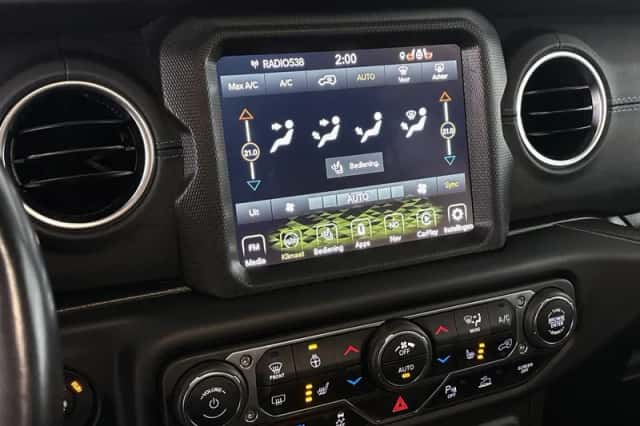 Jeep Wrangler (2021) thumbnail 25