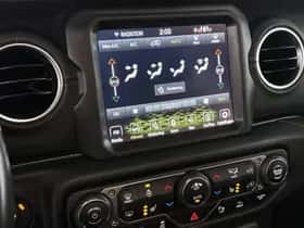 Jeep Wrangler (2021) thumbnail 25