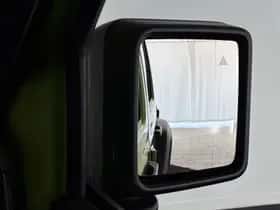 Jeep Wrangler (2021) thumbnail 26