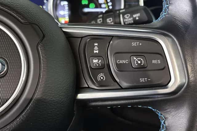 Jeep Wrangler (2021) thumbnail 30