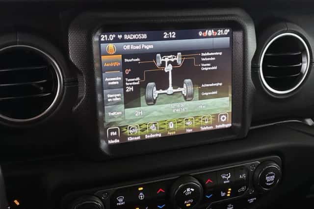 Jeep Wrangler (2021) thumbnail 39