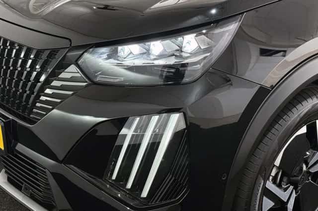 Peugeot 2008 (2025) thumbnail 18