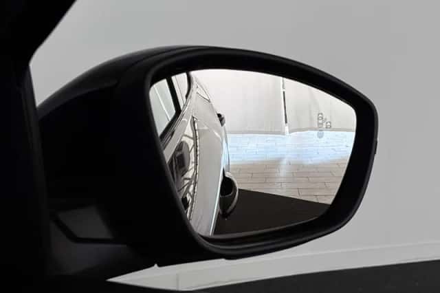 Peugeot 2008 (2025) thumbnail 23