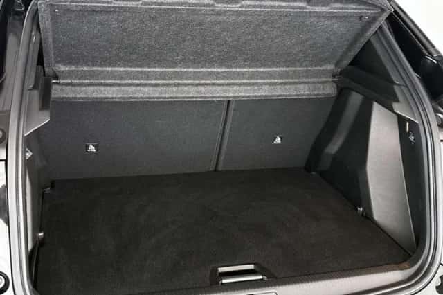 Peugeot 2008 (2025) thumbnail 9