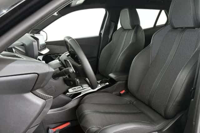 Peugeot 2008 (2025) thumbnail 6