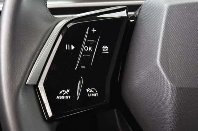 Peugeot 3008 (2024) thumbnail 28