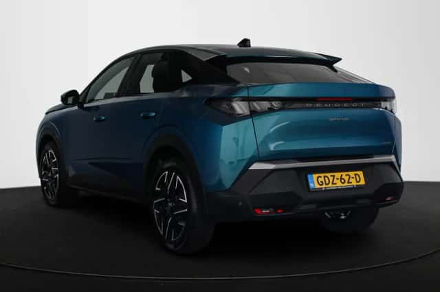 Peugeot 3008 (2024) thumbnail 4
